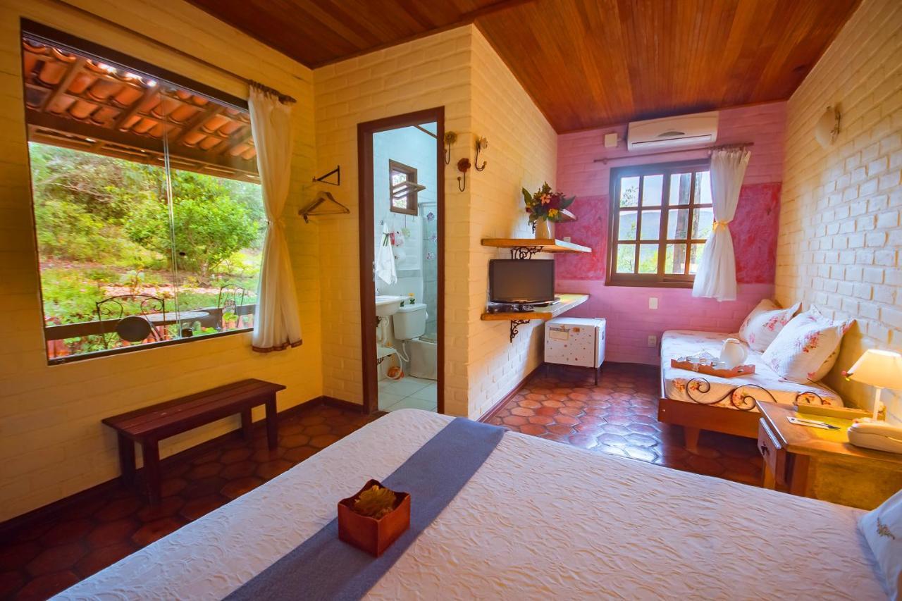 Pousada Villa Lagoa Das Cores ヴァレ・ド・カパオン エクステリア 写真